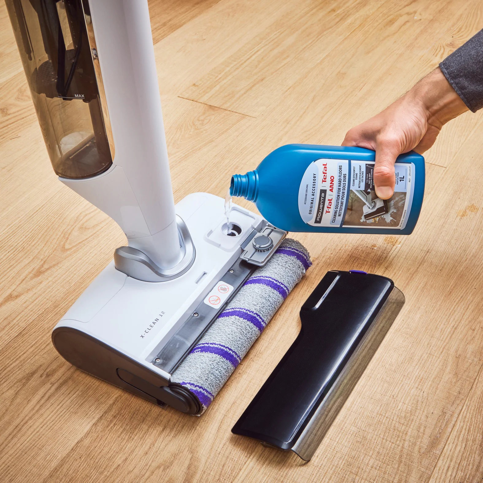 Миючий акумуляторний пилосос для твердої підлоги Rowenta X-CLEAN 12 GZ7257E0